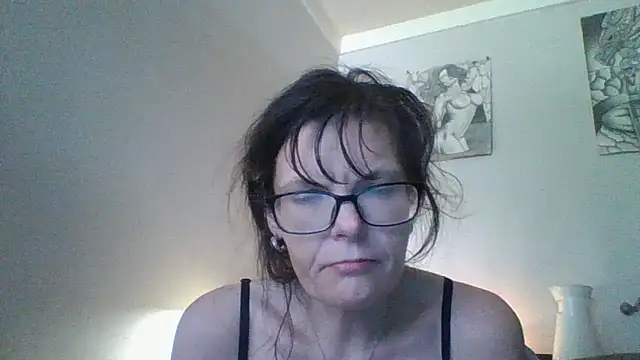 coriplaymate229848 online show from April 28, 10:46 pm