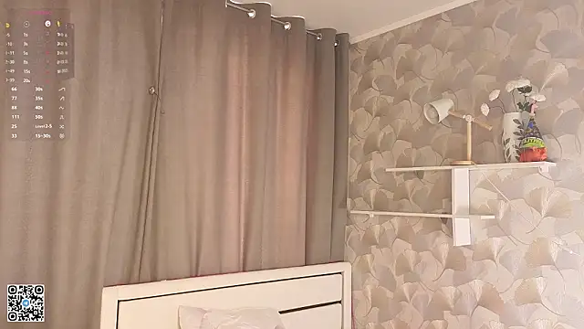 ShaeHeeter online show from February 6, 4:38 am