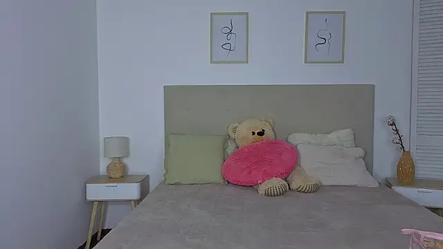 Silena sky online show from February 18, 1:43 pm