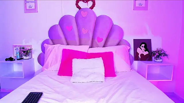 Ms zozi  online show from February 22, 2:40 pm