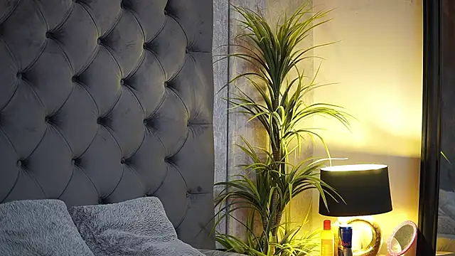 CallieDoll online show from February 12, 11:17 pm