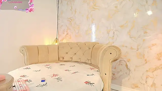 tifanibrown online show from February 5, 1:14 pm