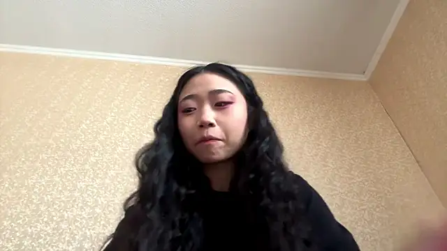 SweetMiaXO online show from March 6, 10:16 pm