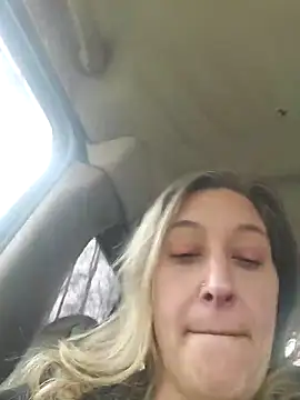 Sunflower0025 online show from February 21, 10:32 pm