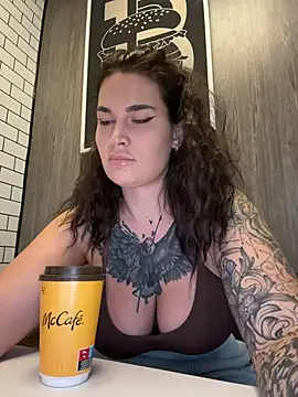 TattooGirlAlia online show from February 15, 9:36 pm