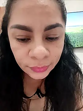 luna pinky online show from March 6, 8:15 pm