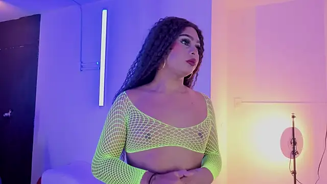 megara hott online show from February 14, 2:30 pm