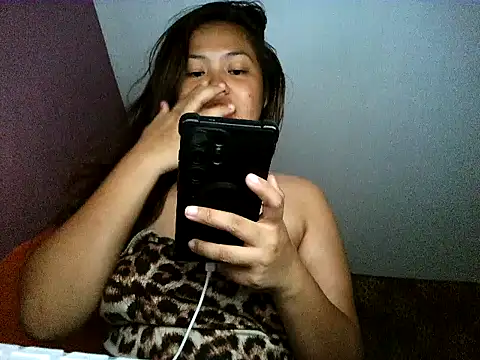 Chillntalkmami online show from July 29, 4:07 pm