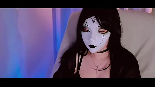 NoirLiliyaa online show from March 10, 8:35 pm