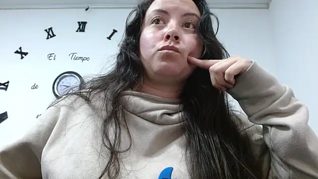 ElaMurray02 online show from February 13, 3:46 pm