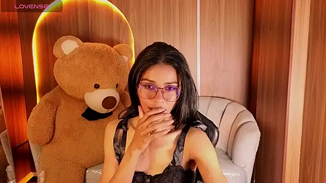 Alina b  online show from February 4, 8:23 pm