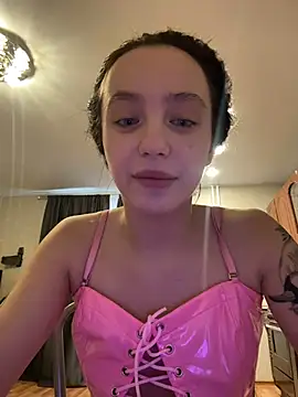 MiaTee online show from February 17, 4:45 am