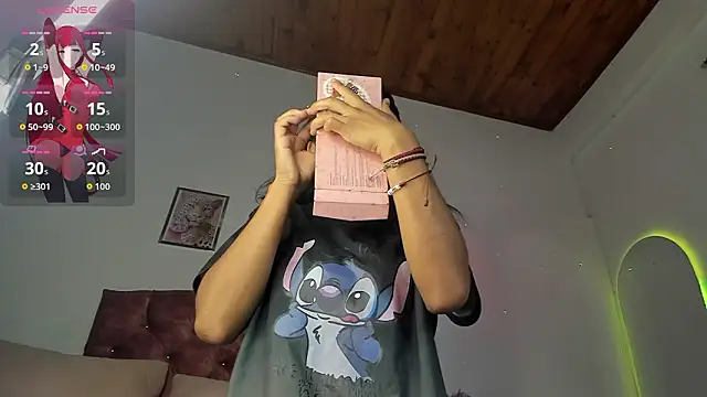 luna velveth online show from March 14, 2:34 am