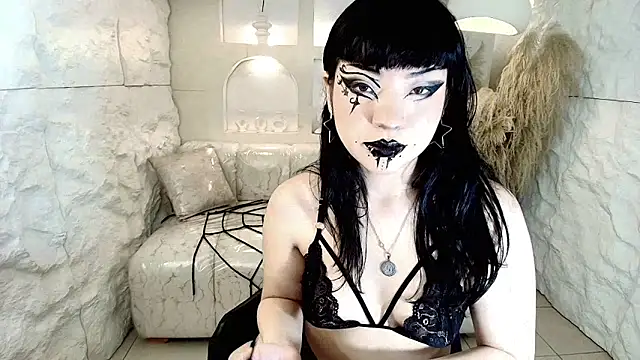 vampkitty r online show from March 11, 1:25 pm