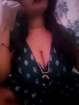 PARI51 online show from April 2, 8:17 pm