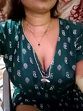 PARI51 online show from March 24, 8:36 pm