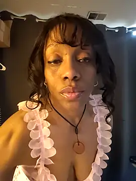 NatalieGainer goodies online show from March 3, 1:55 am