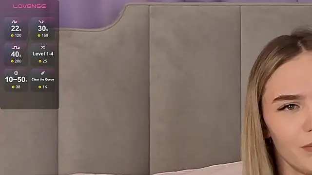 NikkiRyx online show from March 28, 3:44 pm