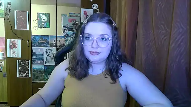 Teasing Dora online show from February 19, 7:02 pm