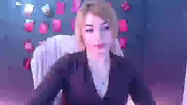 CuttieEmma online show from March 24, 6:52 am