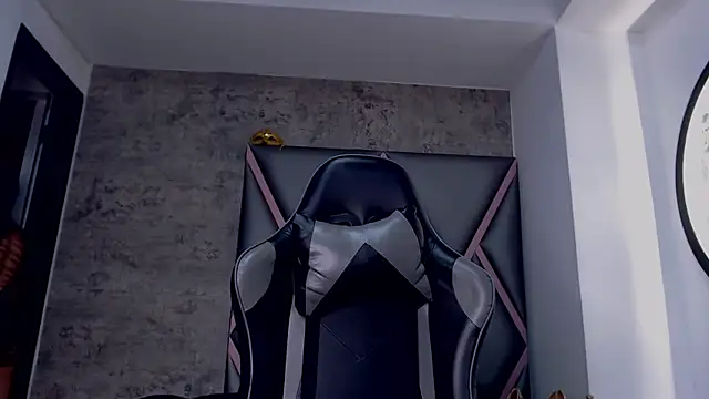 Emily-Queen03 online show from February 11, 12:06 pm