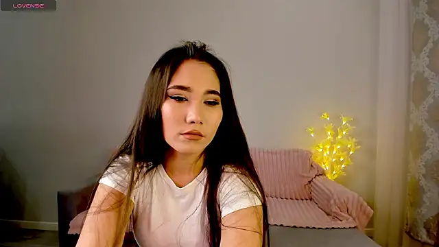 mayameilin online show from February 5, 1:14 pm