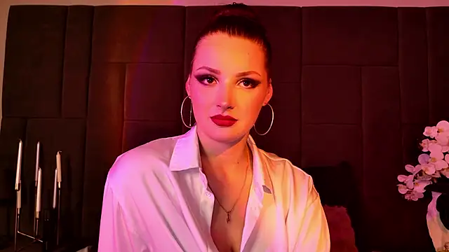 Vixsariaaa online show from February 1, 4:17 pm