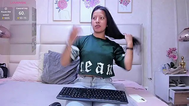 double temptation  online show from April 11, 12:53 pm