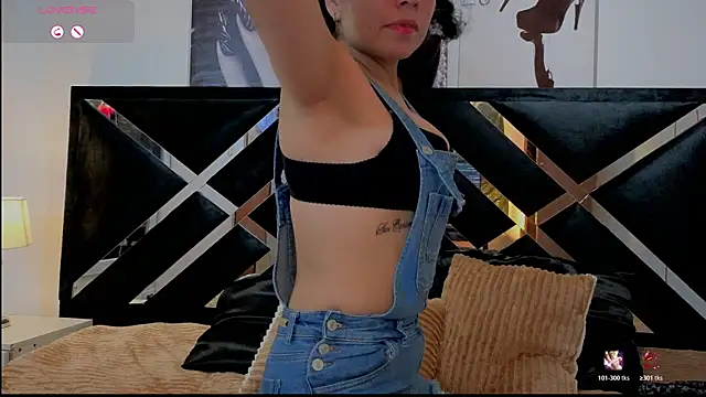 Zoe-yanin online show from March 31, 6:52 pm