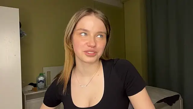 EarthaStinett online show from March 20, 4:12 pm