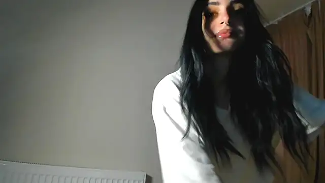 Lesyalisss online show from June 15, 4:51 pm