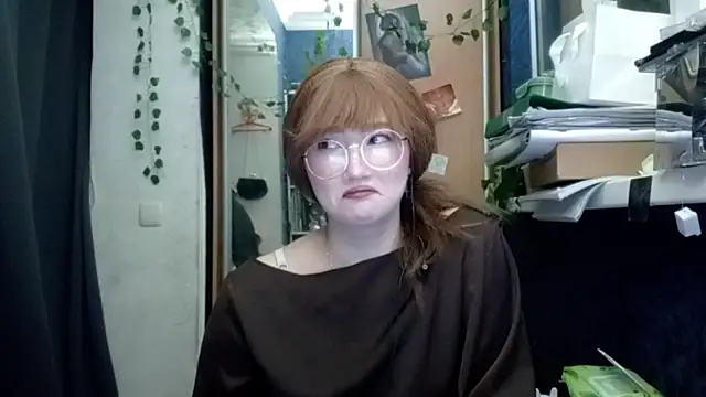 PhoebePalmer online show from March 26, 8:32 pm