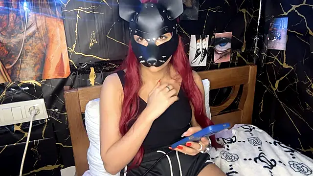 TammiWentworth online show from February 8, 6:44 pm