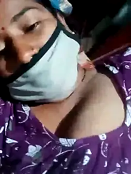 Snapshot of Your_deshibhabi25years chatting on February 22, 3:46 pm Your deshibhabi25years online show from February 22, 3:46 pm