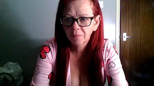 Forbidden-Irish-x online show from April 16, 10:34 pm