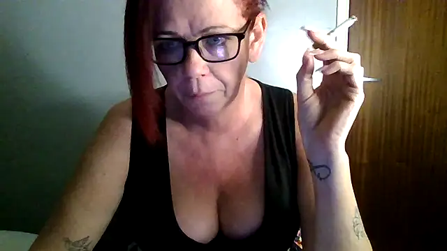 Forbidden-Irish-x online show from April 12, 8:33 pm