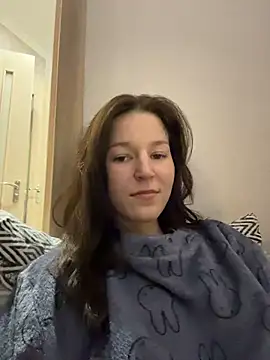 OliaLav online show from February 3, 5:50 pm