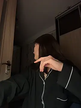 OliaLav online show from February 1, 6:17 pm