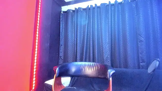 PervertedMissCloe online show from March 29, 1:10 pm