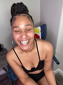 Jamalyce online show from March 23, 4:57 pm