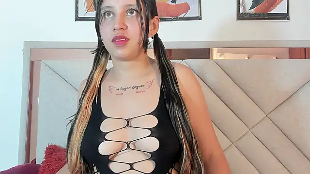 AmberQueen1 online show from February 13, 12:51 pm