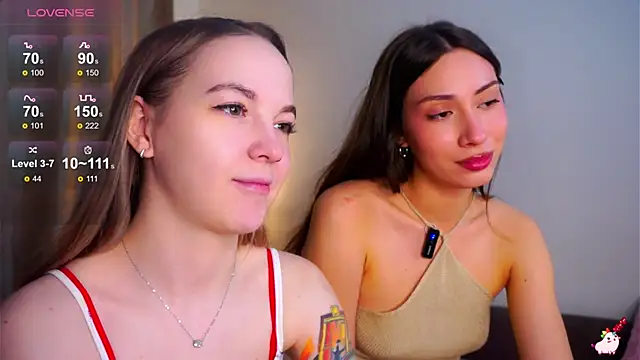 AricaPetties online show from March 28, 9:09 am