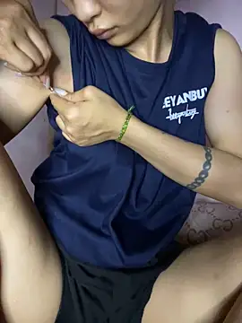 siting00 online show from April 11, 7:14 am