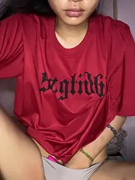 siting00 online show from April 16, 4:06 pm