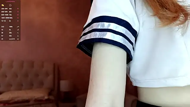 TarynPalek online show from March 8, 7:45 am