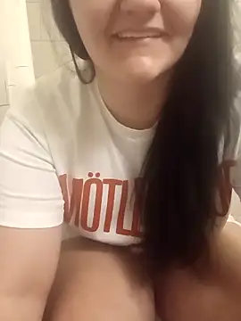 Rosegold2431 online show from February 24, 3:21 pm