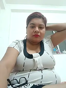 Elie Hallway online show from February 17, 12:21 am