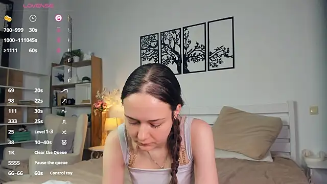 MalvinaTrafford online show from April 11, 8:56 pm