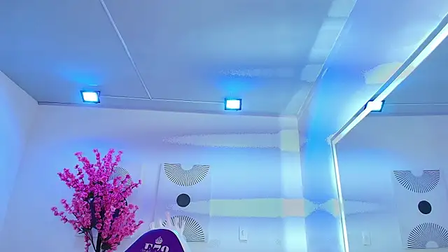 Madisson pitman online show from February 25, 8:18 pm