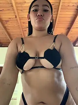 Lyra-Camdy online show from February 4, 9:29 pm